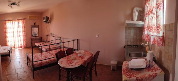 Hotel Takis Agios Georgios  Εξωτερικό φωτογραφία